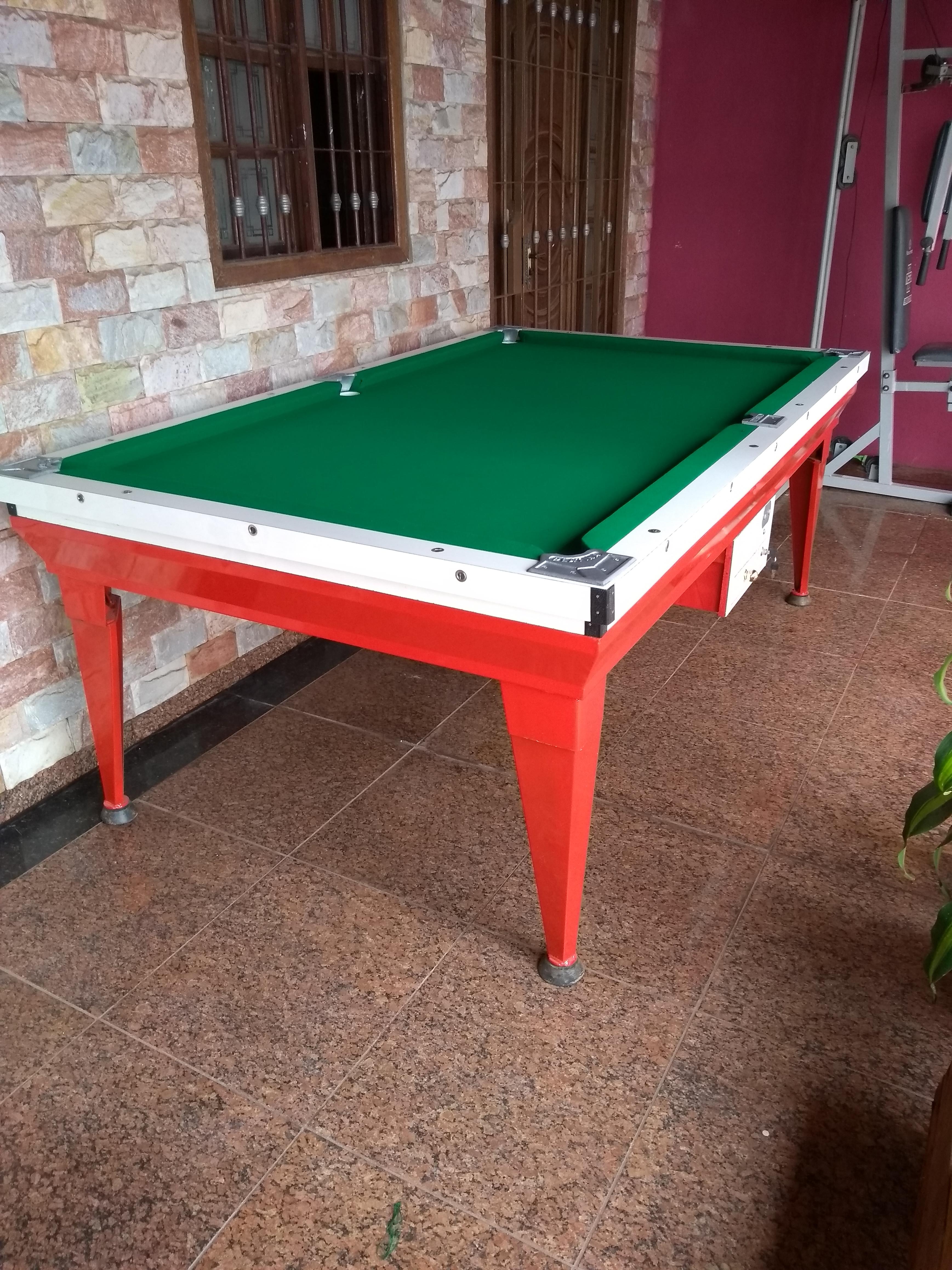Mesa de Bilhar Platina — Estrutura de Ferro e Pedra